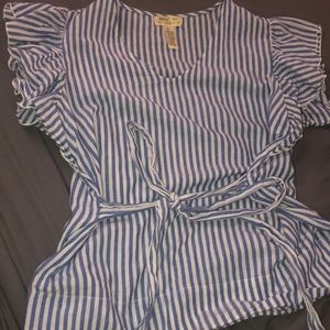 Baby blue striped blouse 👚